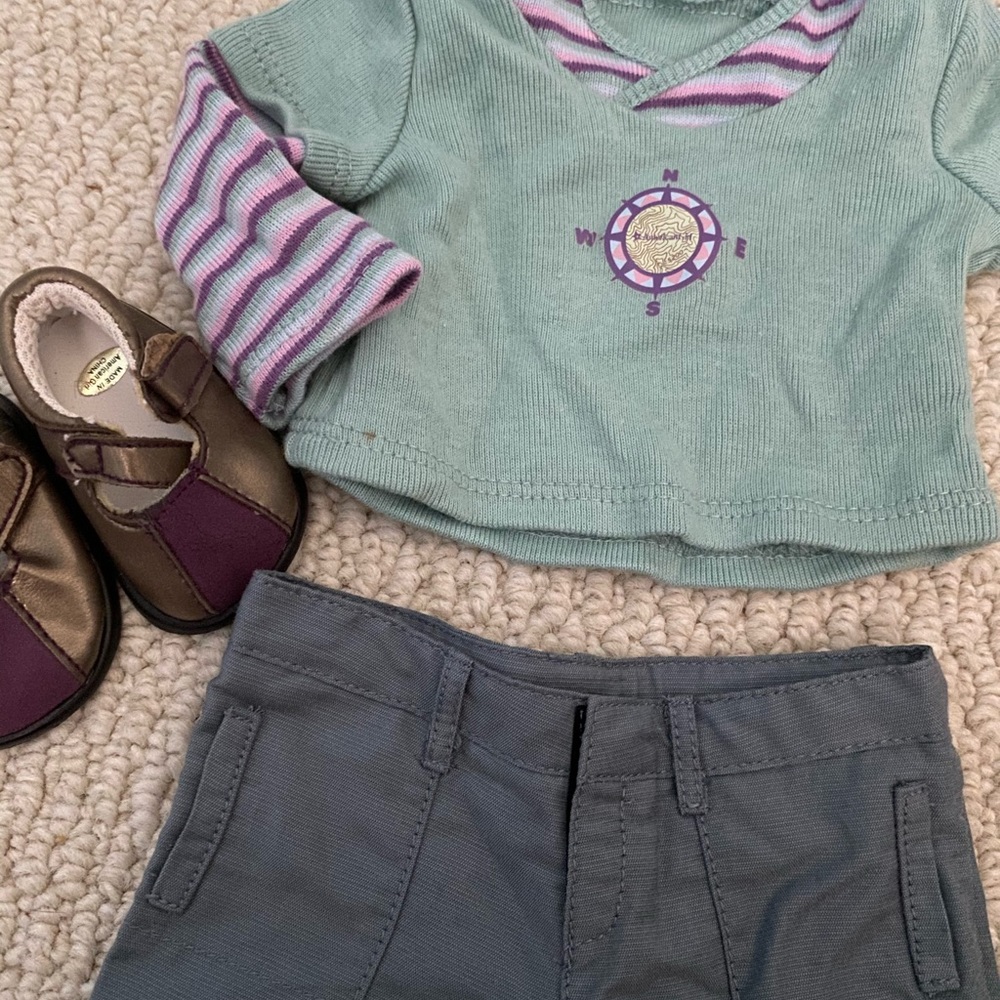 RETIRED American girl adventure outfit - Picture 2 of 2